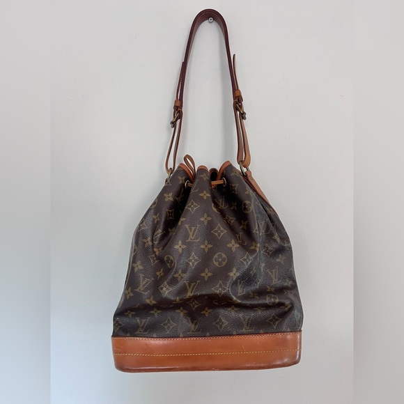 Louis Vuitton Monogram Noe Bucket Bag - Picture 3 of 14